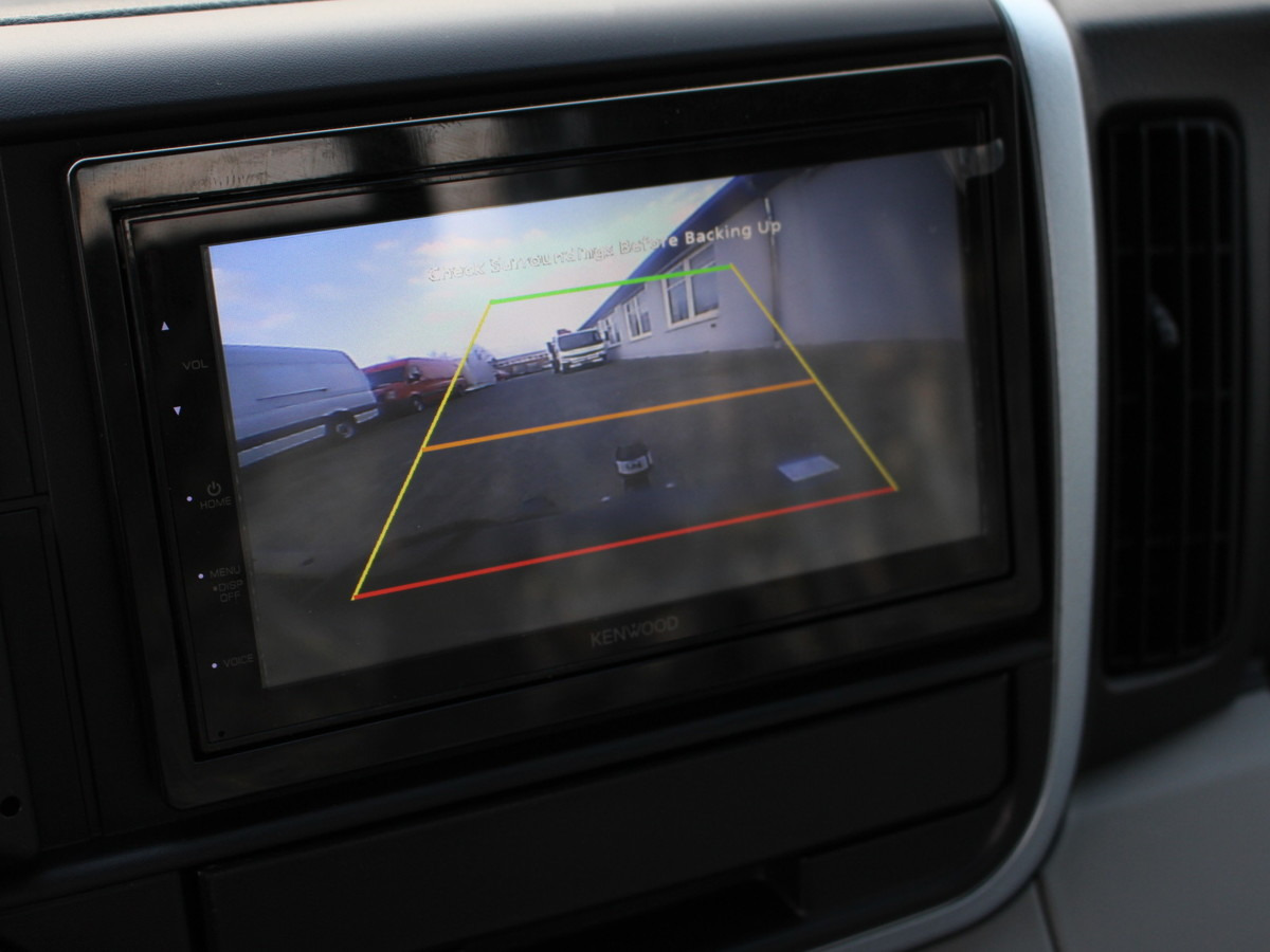 Camion ampliroll FUSO Canter FUSO 9C18  City Abrollkipper Hooklift Bla