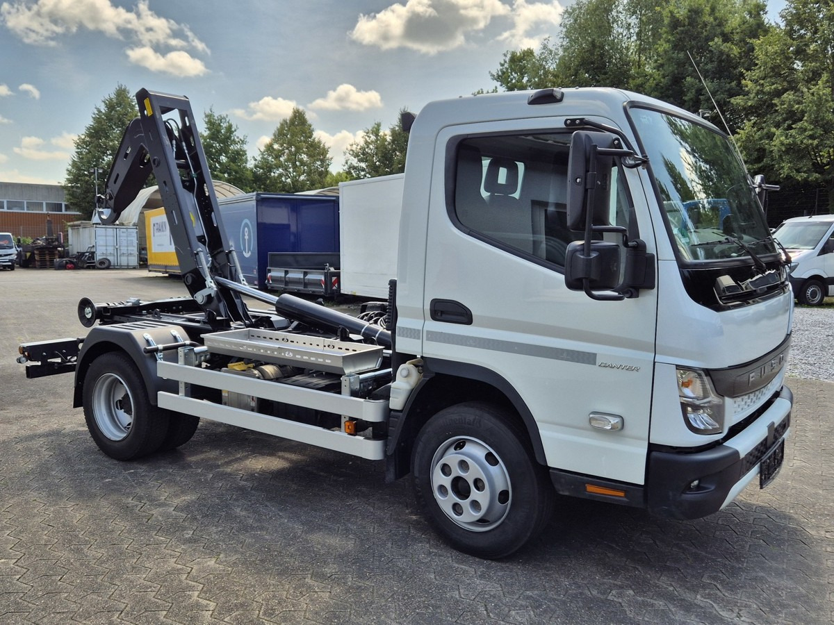 Camion ampliroll FUSO Fuso Canter 7C18 City Abrollkipper AHK Hooklift