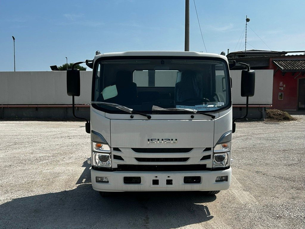 Camion ampliroll ISUZU P75 NUOVO SCARRABILE