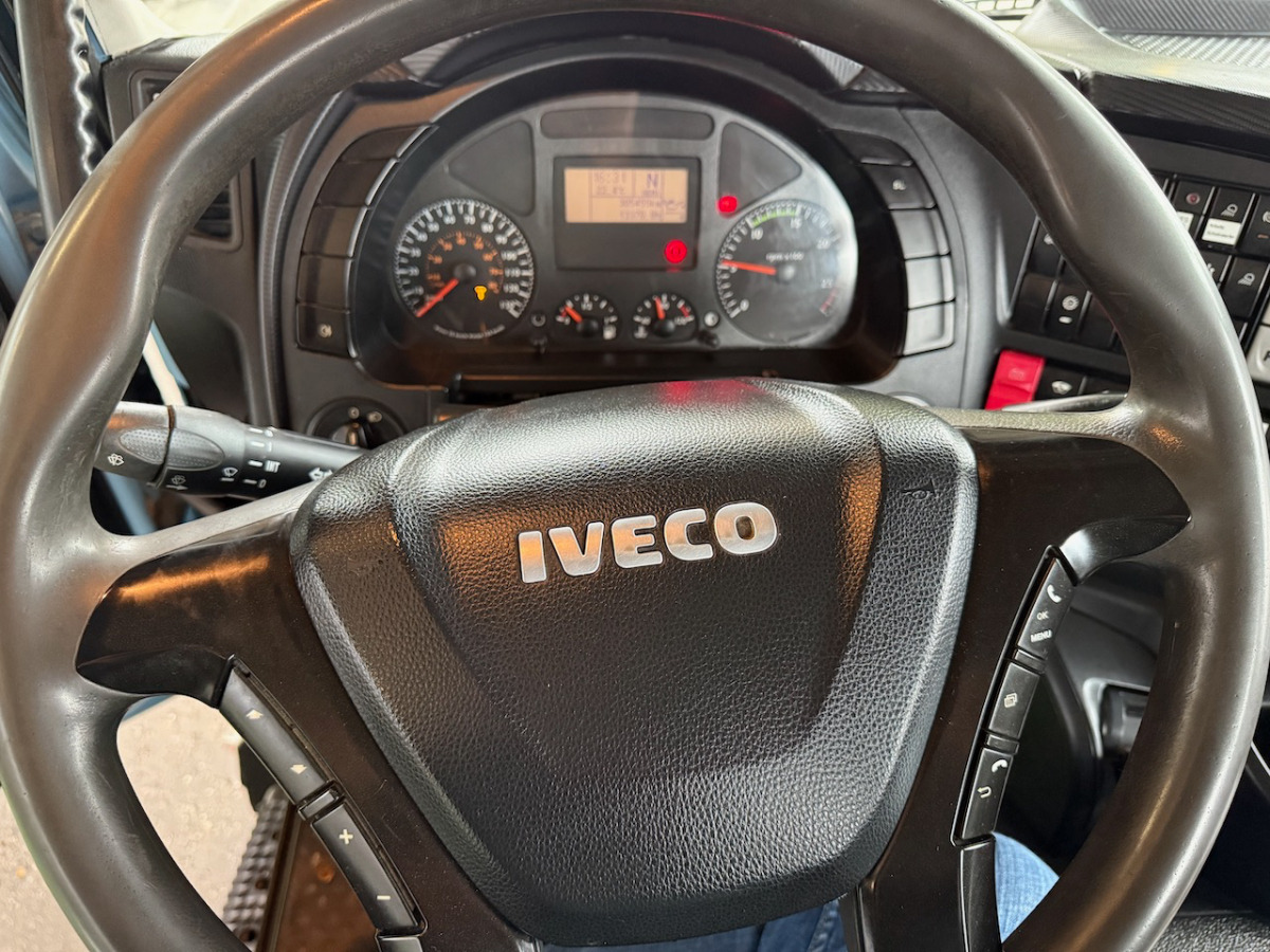 Camion ampliroll IVECO 340T45 Trakker  8x4