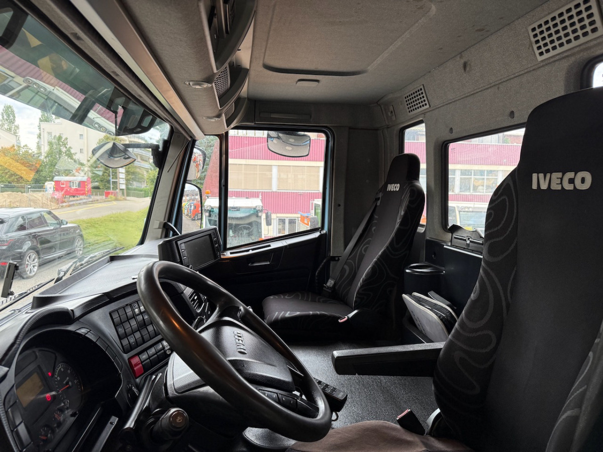 Camion ampliroll IVECO 340T45 Trakker  8x4