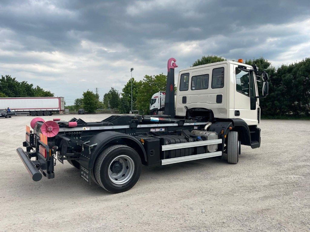 Camion ampliroll IVECO EUROCARGO 120E22 SCARRABILE