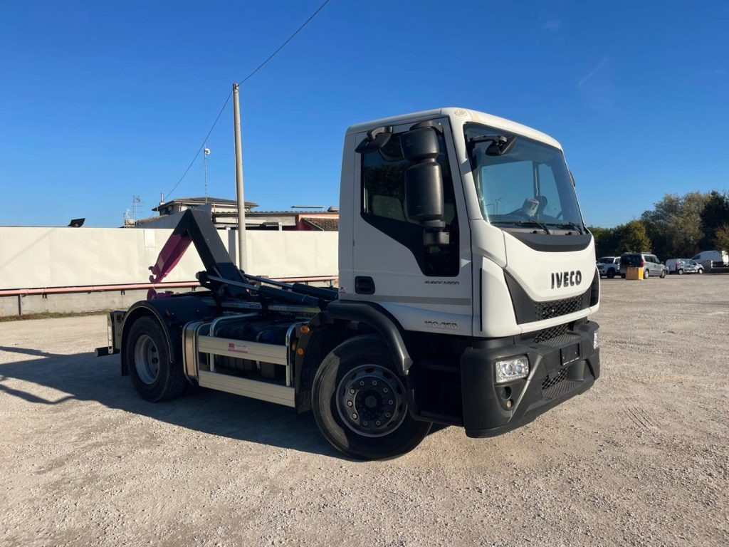 Camion ampliroll IVECO EUROCARGO 180E25 CON SCARRABILE NUOVO
