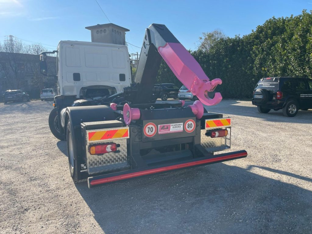 Camion ampliroll IVECO EUROCARGO 180E25 CON SCARRABILE NUOVO