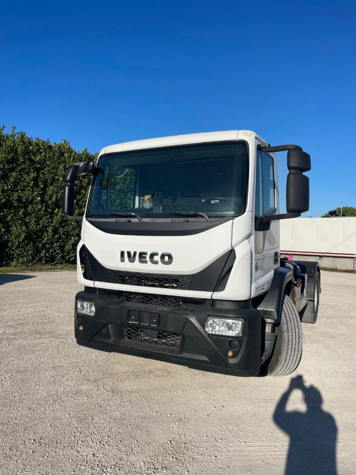 Camion ampliroll IVECO EUROCARGO 180E25 CON SCARRABILE NUOVO