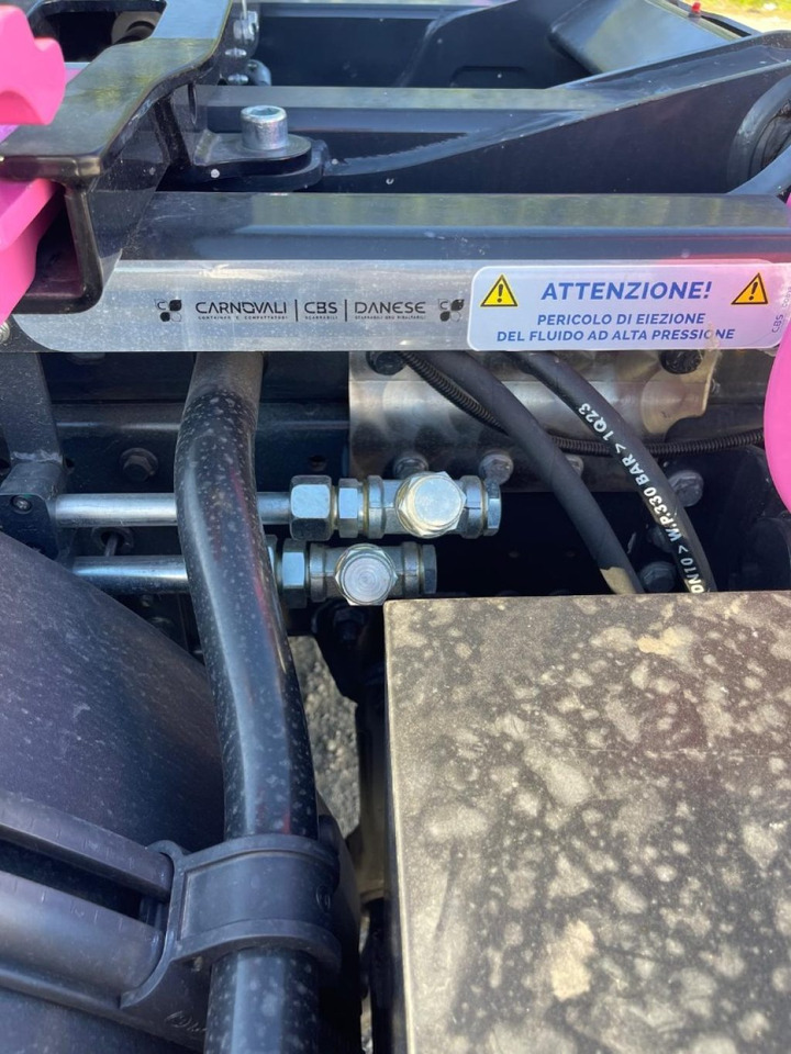 Camion ampliroll IVECO EUROCARGO 180E25 CON SCARRABILE NUOVO