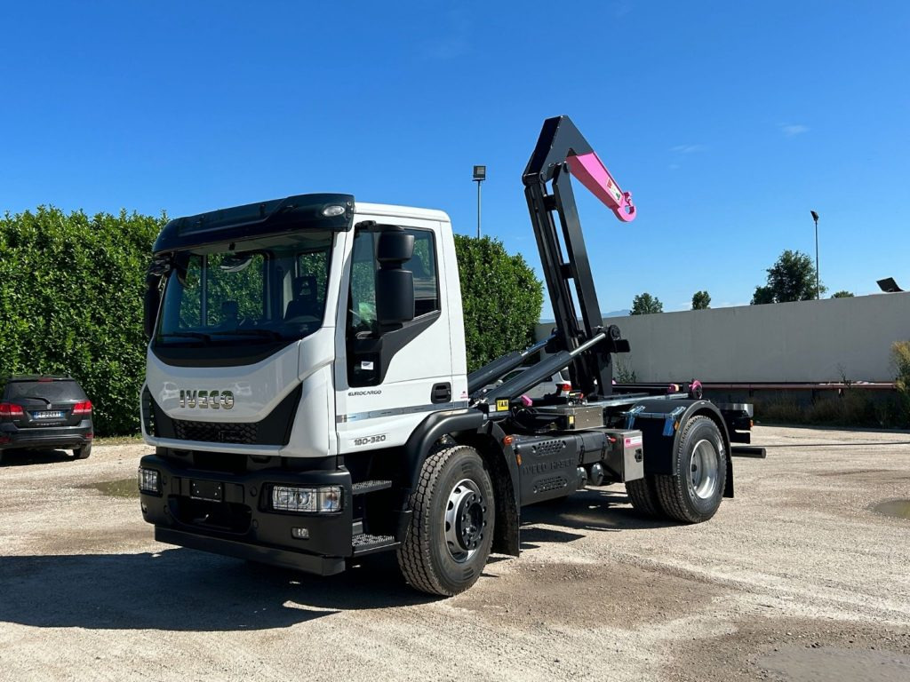 Camion ampliroll IVECO EUROCARGO 180E32K NUOVO SCARRABILE