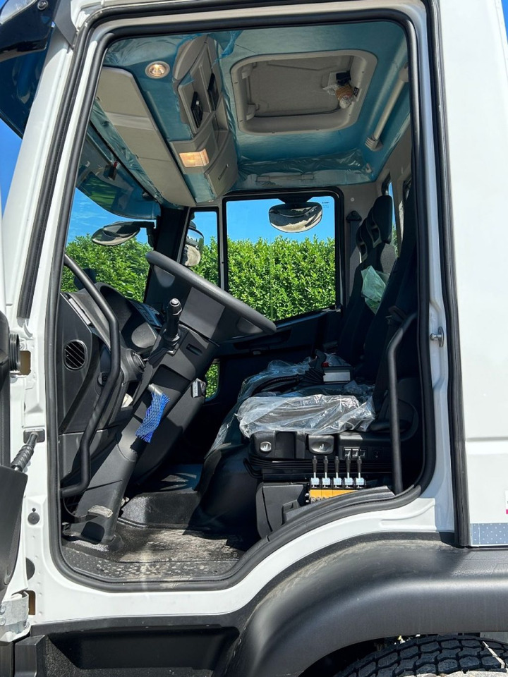 Camion ampliroll IVECO EUROCARGO 180E32K NUOVO SCARRABILE