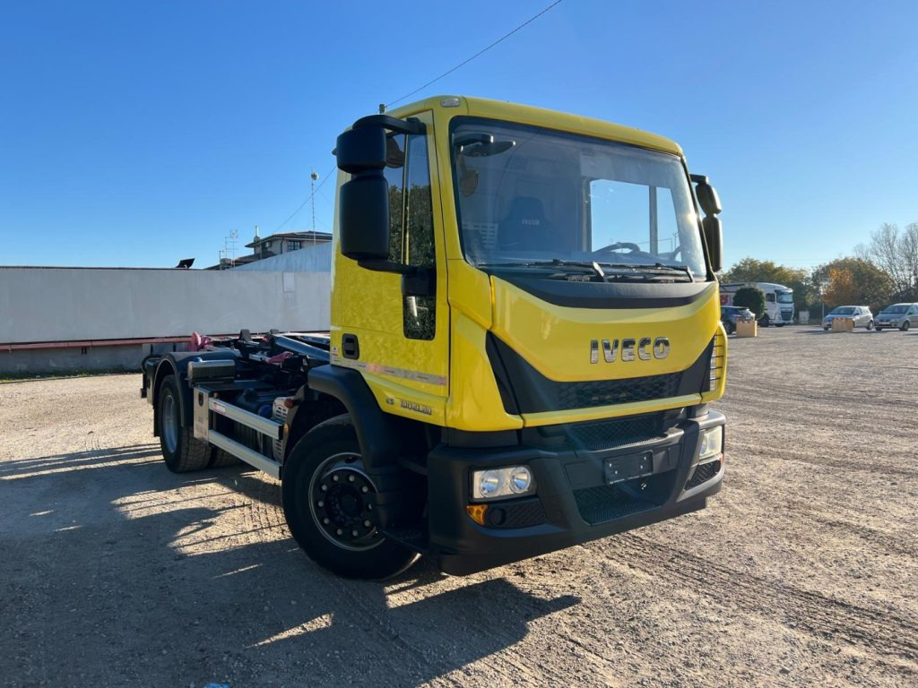 Camion ampliroll IVECO EUROCARGO 180EL28 SCARRABILE