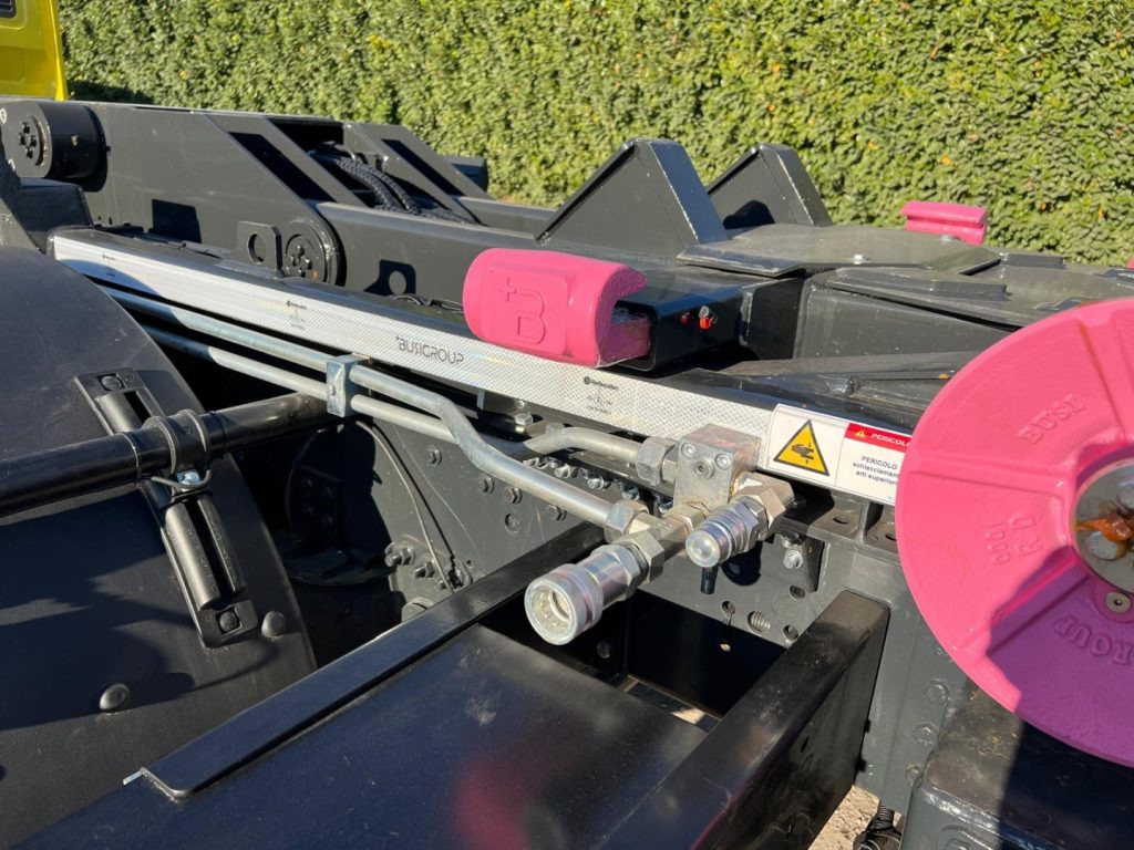 Camion ampliroll IVECO EUROCARGO 180EL28 SCARRABILE