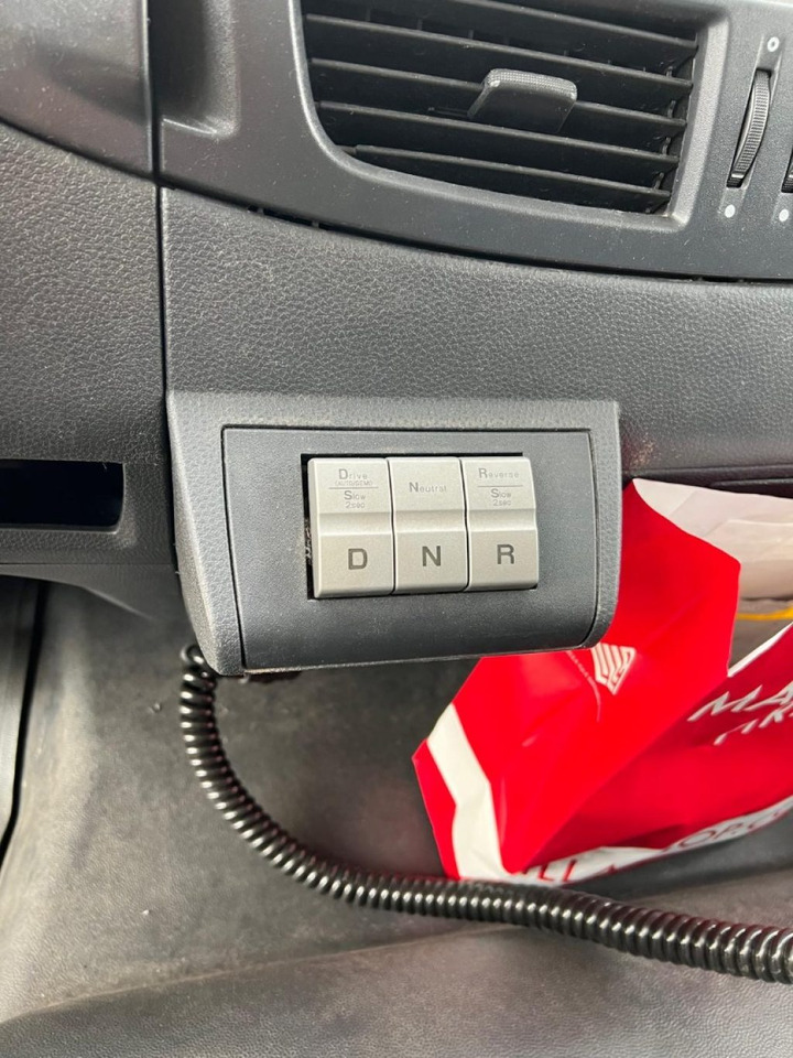 Camion ampliroll IVECO EUROCARGO 180EL28 SCARRABILE