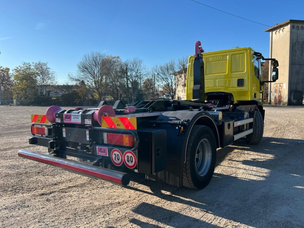 Camion ampliroll IVECO EUROCARGO 180EL28 SCARRABILE