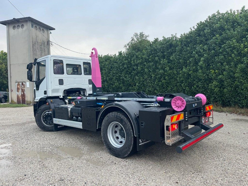 Camion ampliroll IVECO EUROCARGO 180K32 SCARRABILE NUOVO
