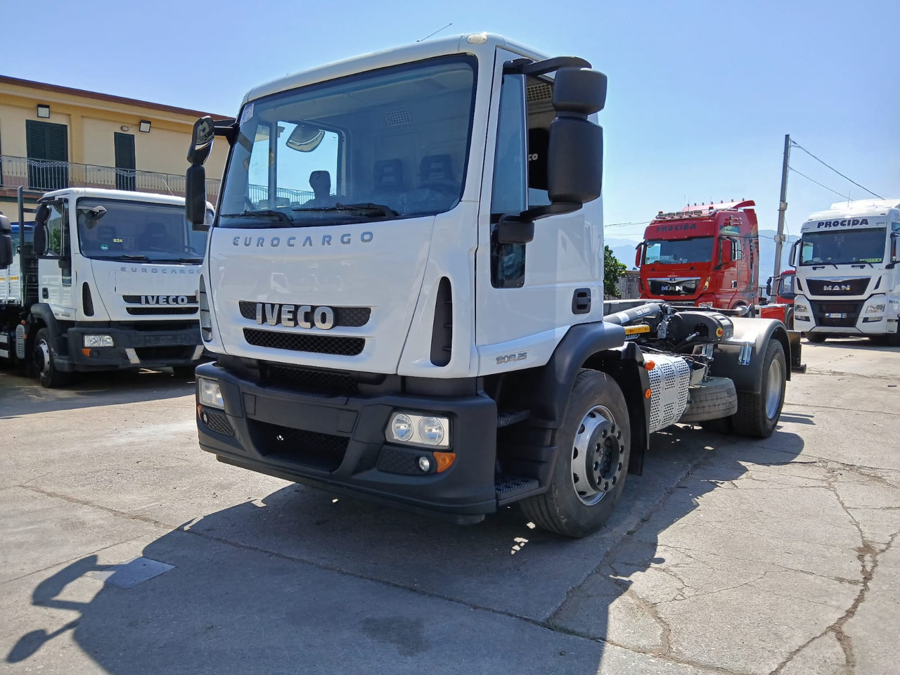 Camion ampliroll IVECO EUROCARGO 190EL25
