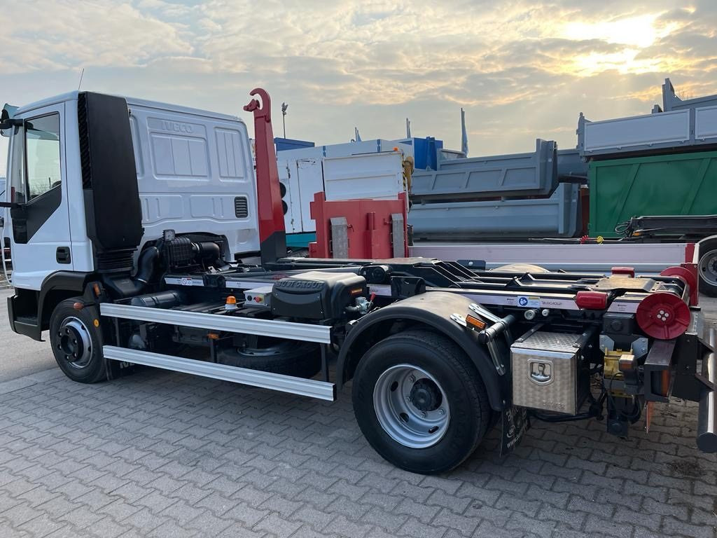 Camion ampliroll IVECO EUROCARGO 80 E18 CON IMPIANTO SCARRABILE NUO