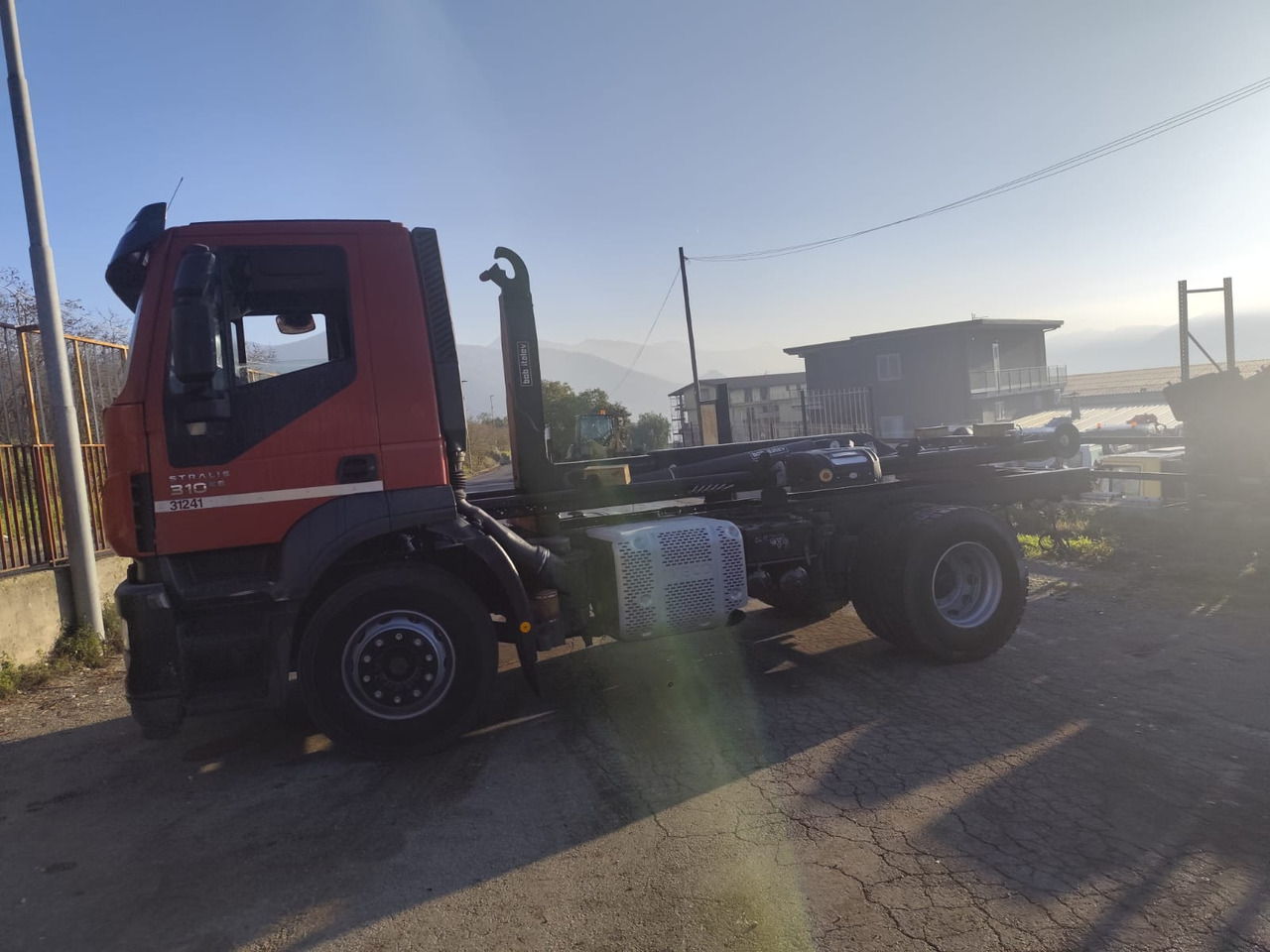 Camion ampliroll IVECO STRALIS 190S31