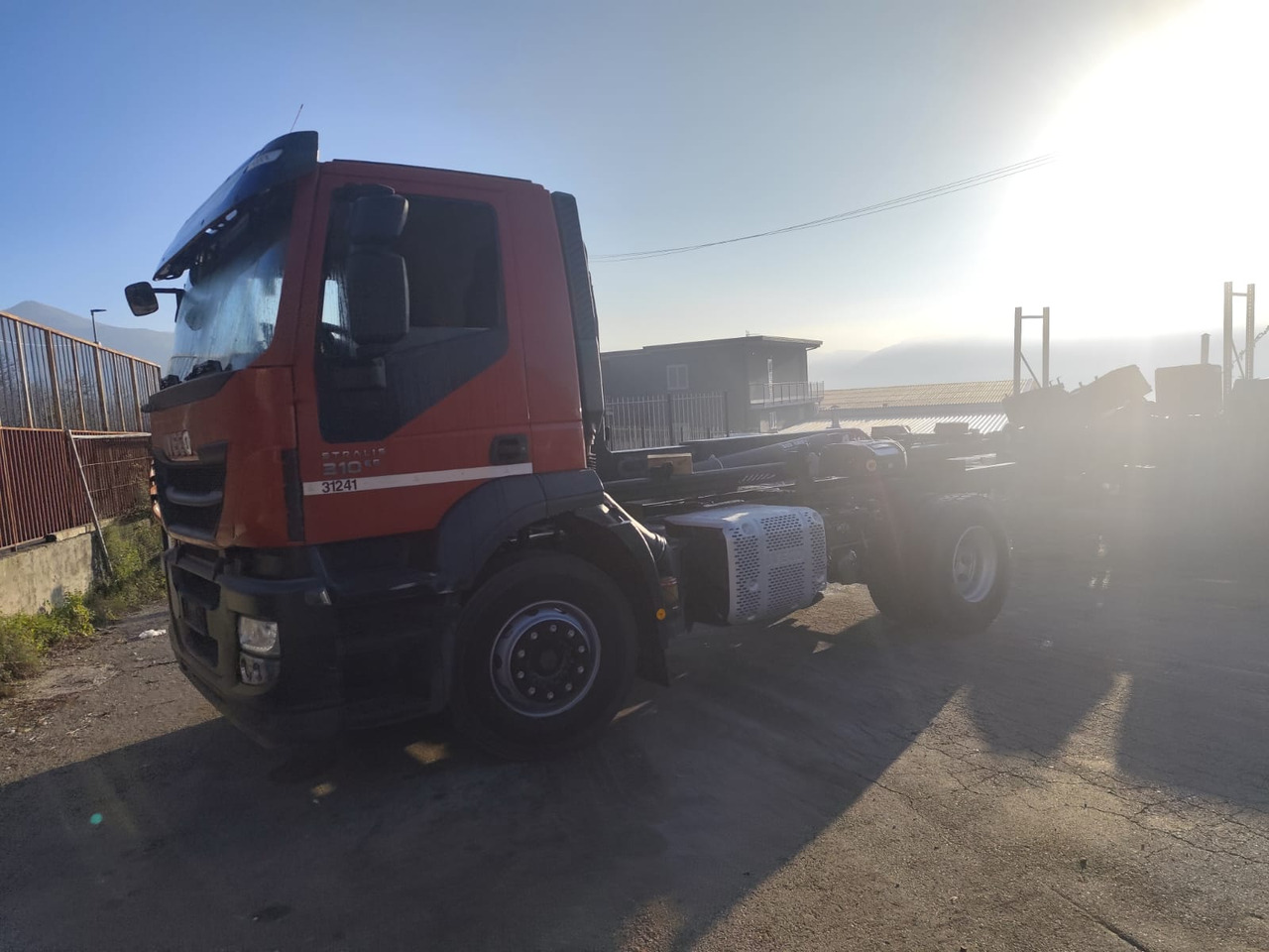Camion ampliroll IVECO STRALIS 190S31