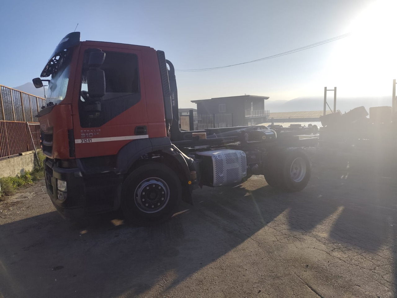Camion ampliroll IVECO STRALIS 190S31