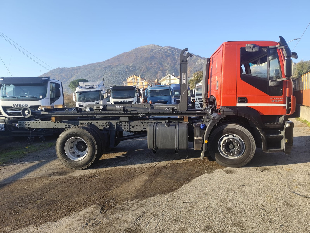 Camion ampliroll IVECO STRALIS 190S31