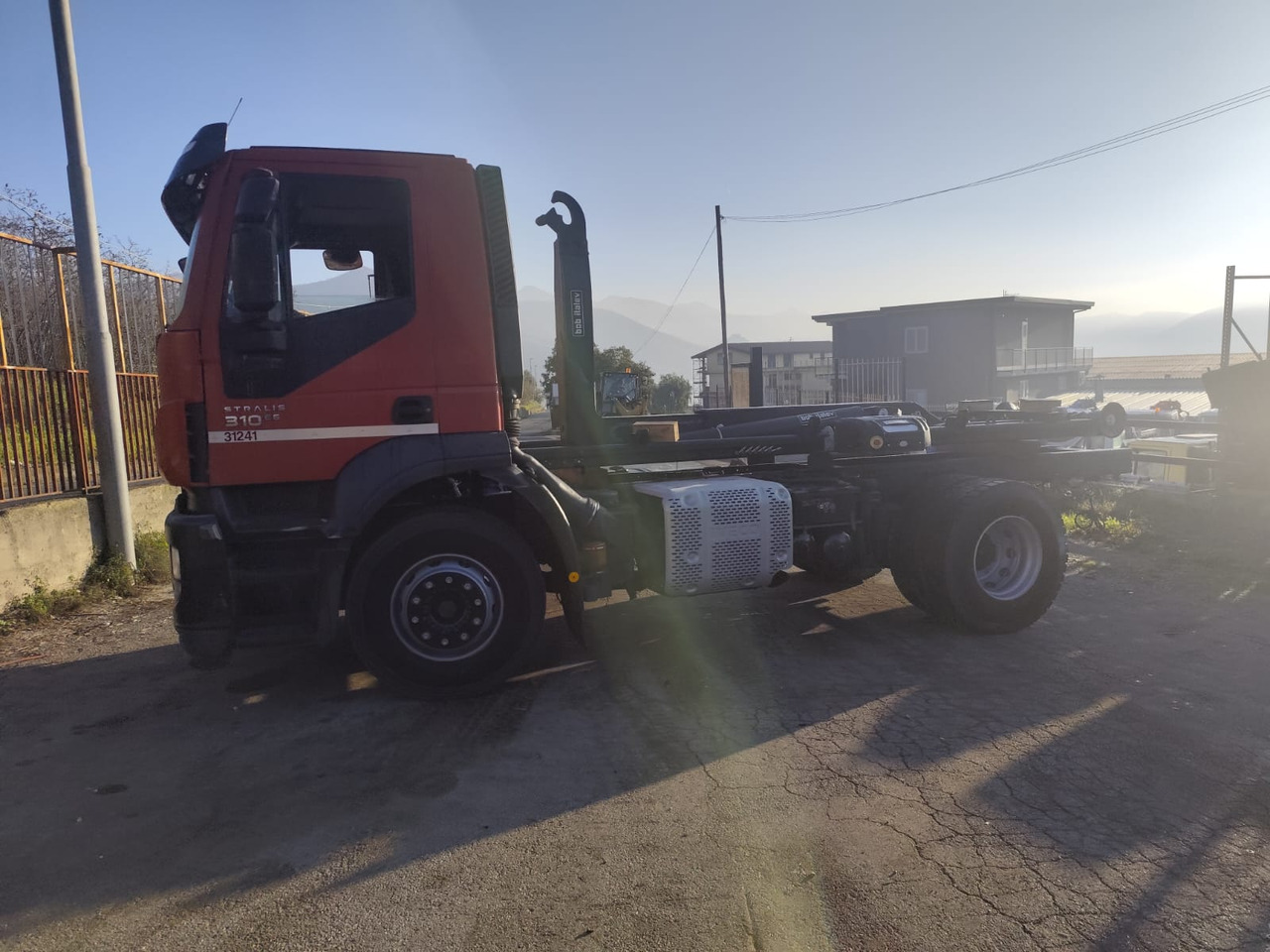 Camion ampliroll IVECO STRALIS 190S31