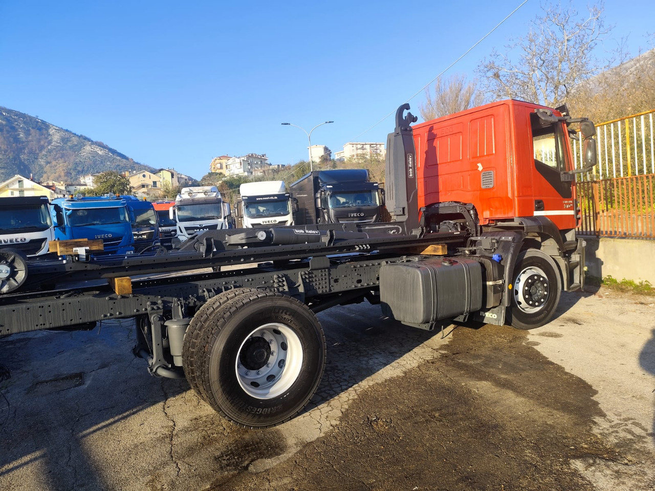 Camion ampliroll IVECO STRALIS 190S31