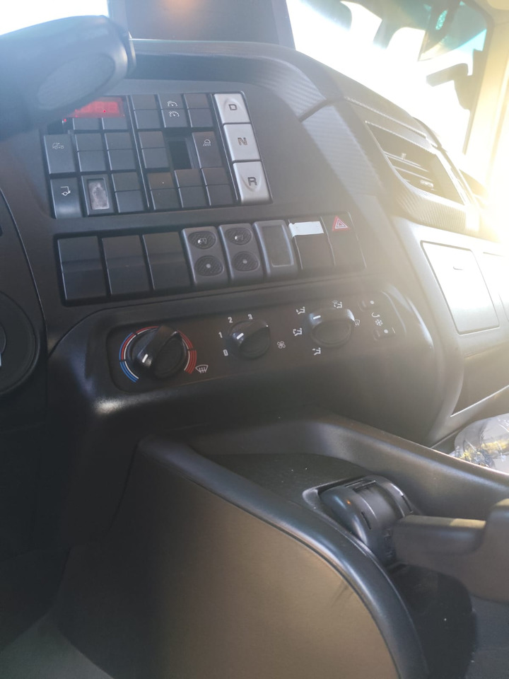 Camion ampliroll IVECO STRALIS 190S31