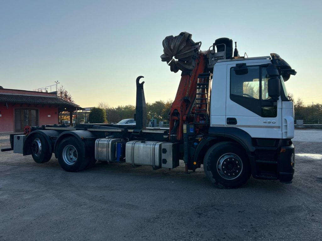 Camion ampliroll IVECO STRALIS 260E45 SCARRABILE
