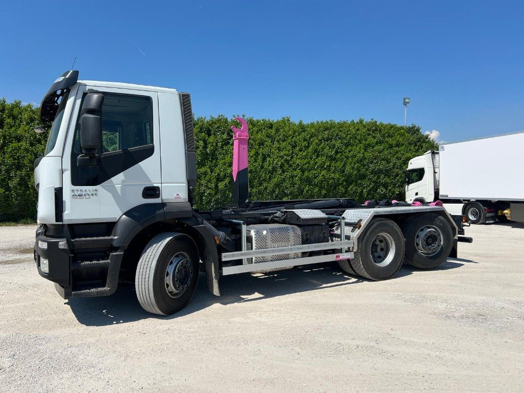 Camion ampliroll IVECO STRALIS 460 SCARRABILE
