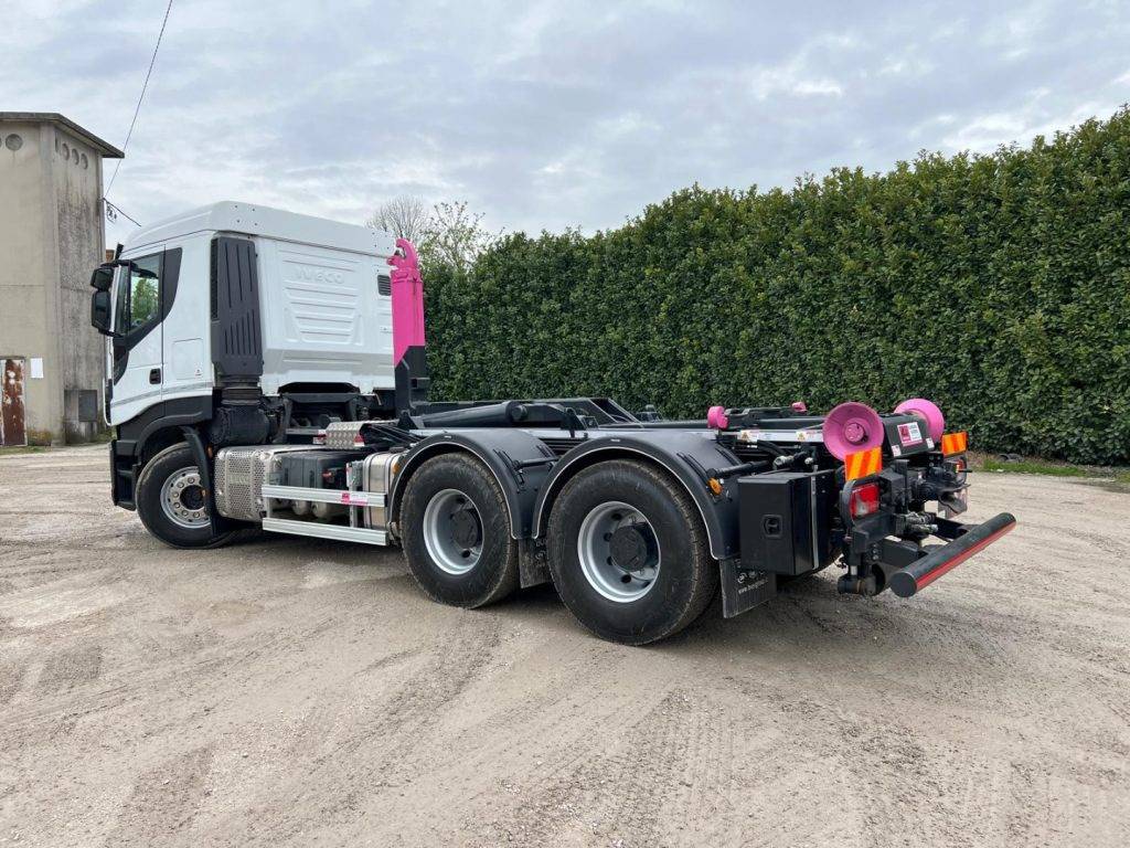 Camion ampliroll IVECO STRALIS X-WAY 510 TRAKKER SCARRABILE