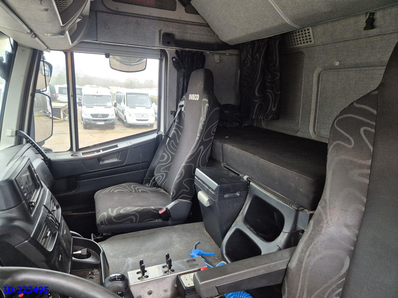 Camion ampliroll IVECO Stralis AT350 8x4 -Full steel - Steering axle