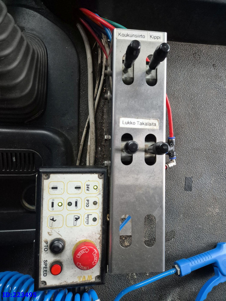 Camion ampliroll IVECO Stralis AT350 8x4 -Full steel - Steering axle