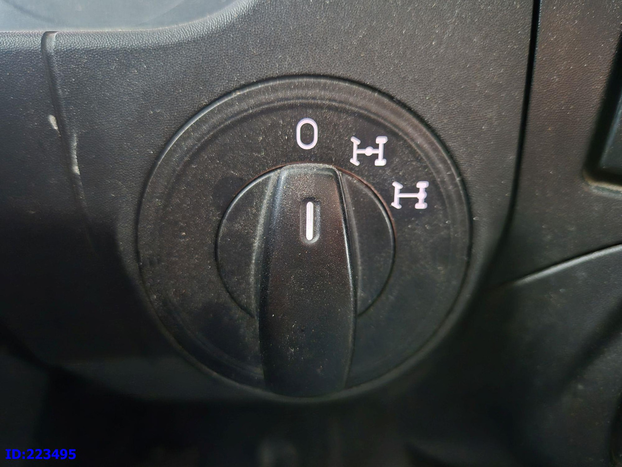 Camion ampliroll IVECO Stralis AT350 8x4 -Full steel - Steering axle