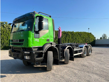 Camion ampliroll IVECO TRAKKER 450 SCARRABILE