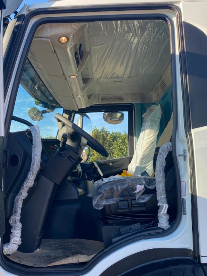 Camion ampliroll IVECO X-WAY AD280X48 NUOVO SCARRABILE PASSO 4500