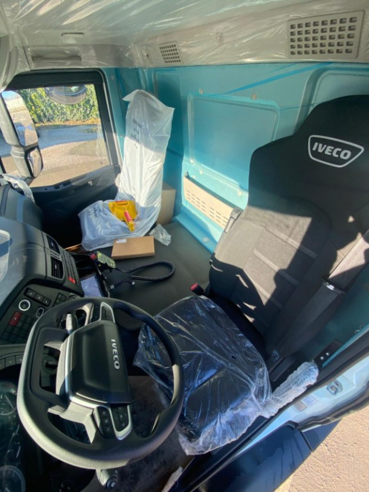 Camion ampliroll IVECO X-WAY AD280X48 NUOVO SCARRABILE PASSO 4500