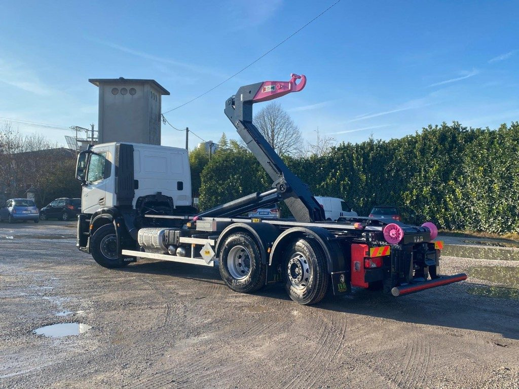 Camion ampliroll IVECO X-WAY AD280X48 NUOVO SCARRABILE PASSO 4500