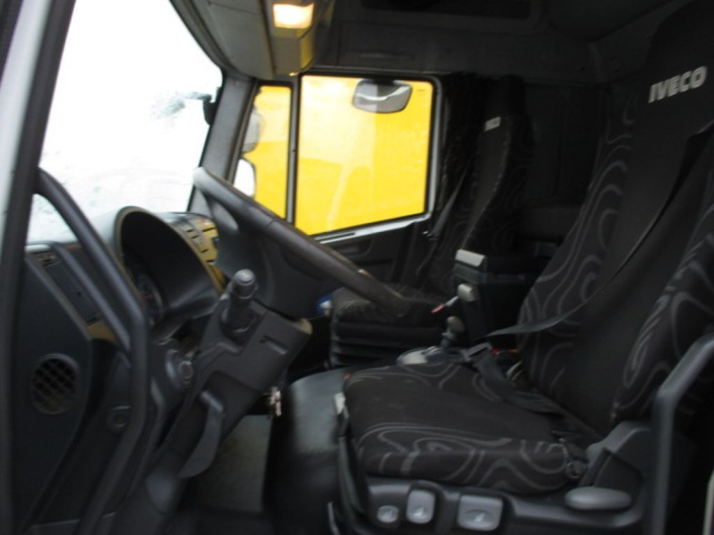 Camion ampliroll Iveco 140E22 Euro 5