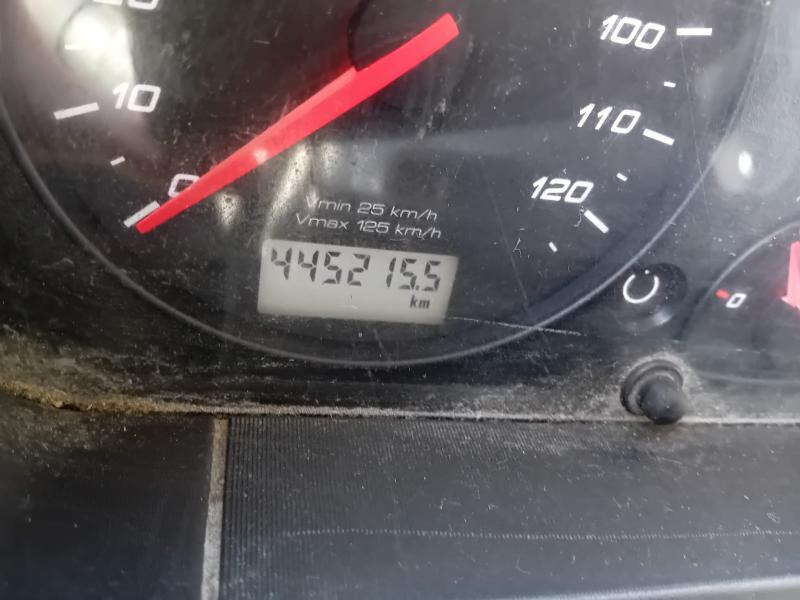 Camion ampliroll Iveco 330.36