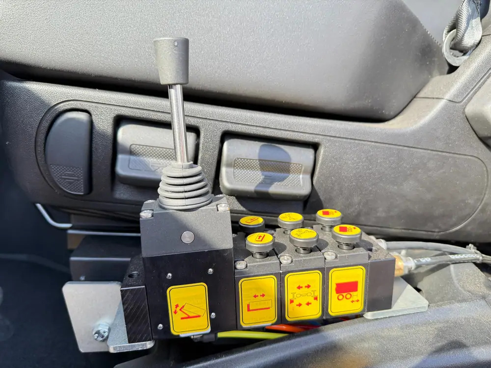 Camion ampliroll Iveco AD300T48 HYVALIFT 20 TONS*pare-choc hydraulique