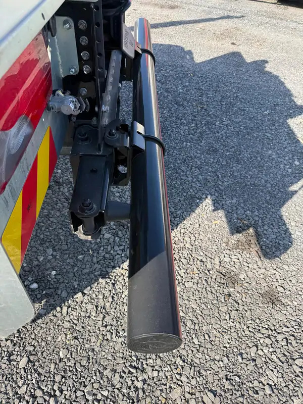 Camion ampliroll Iveco AD300T48 HYVALIFT 20 TONS*pare-choc hydraulique