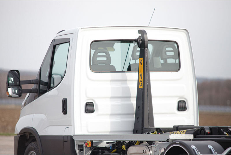 Camion ampliroll Iveco Daily 70C18