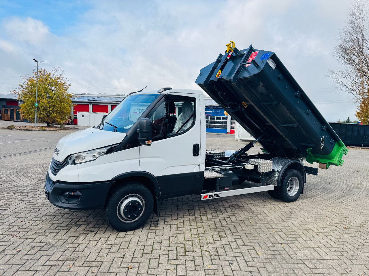 Camion ampliroll Iveco Daily 70C18H Hyva Abrollkipper