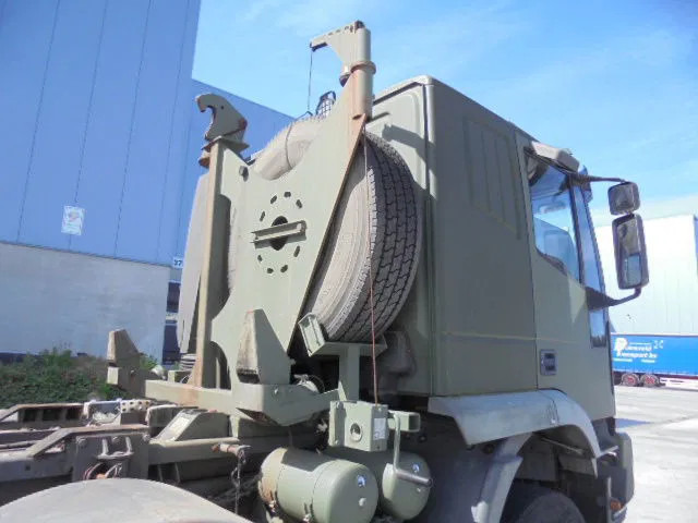 Camion ampliroll Iveco Eurotrakker 410 E37H