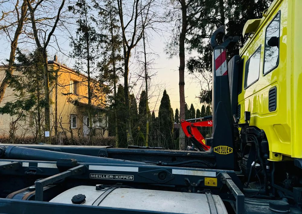 Camion ampliroll Iveco STRALIS