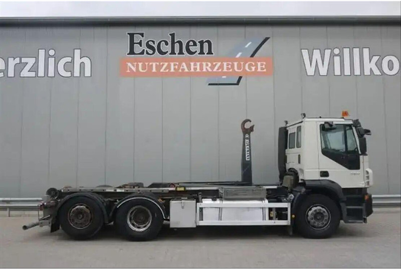 Camion ampliroll Iveco Stralis 260 - Hook lift truck