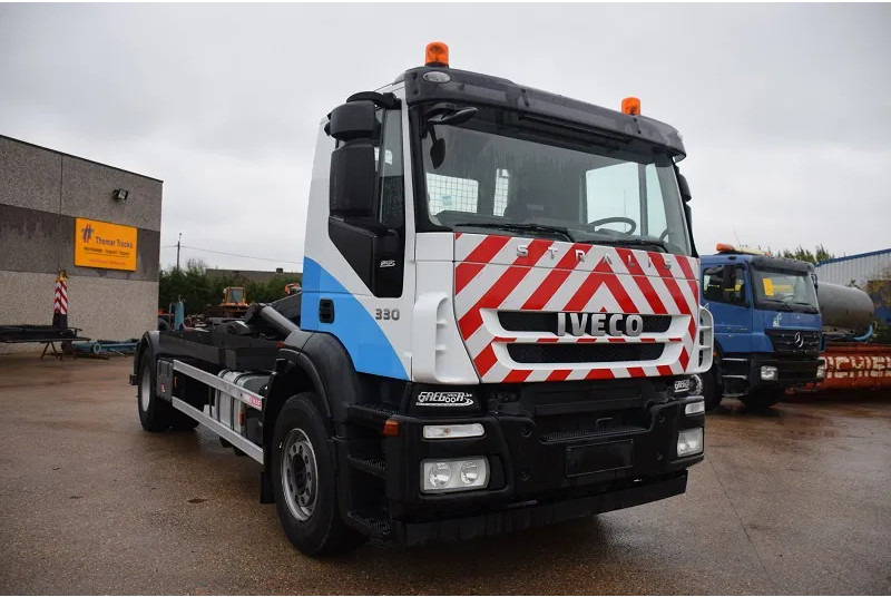 Camion ampliroll Iveco Stralis 330
