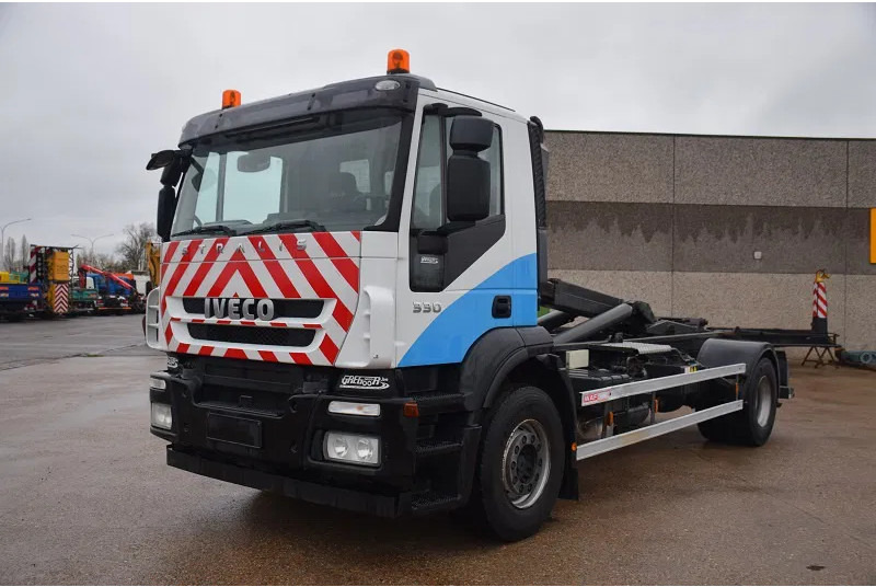 Camion ampliroll Iveco Stralis 330
