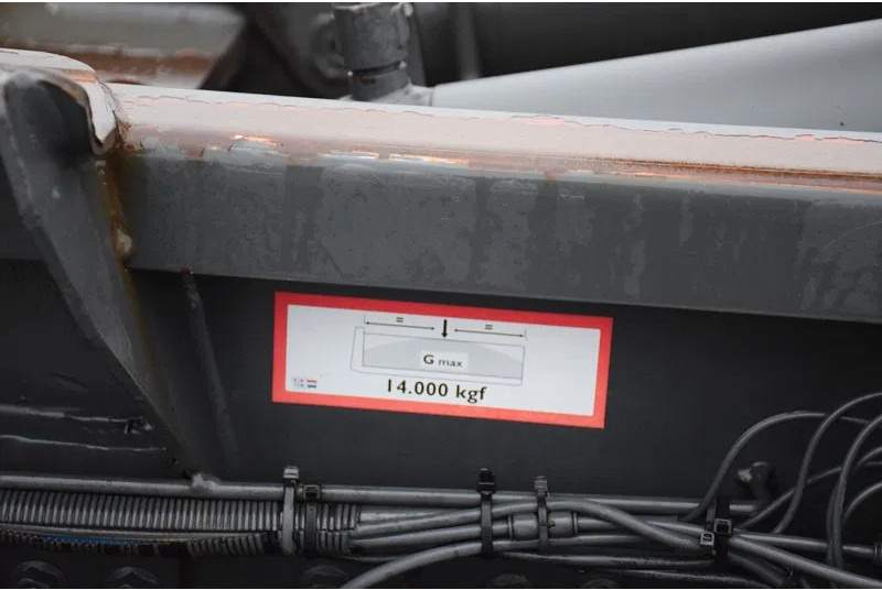 Camion ampliroll Iveco Stralis 330