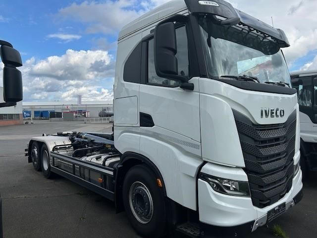 Camion ampliroll Iveco X-WAY AS280X49Y/PS ON Abrollkipper Hiab  21S....