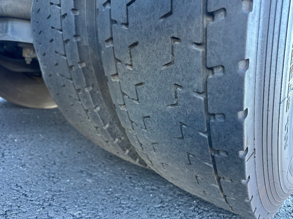 Camion ampliroll Iveco X-Way AS35S560 8x2